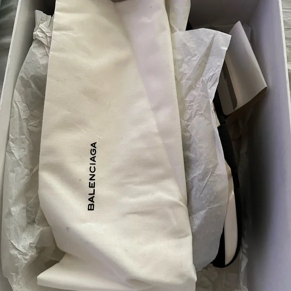 Womens Balenciaga Sock Sneakers - Picture 3 of 4